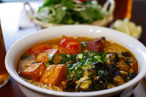 5 quán ăn ngon tại Hà Nội cho các tín đồ bún ốc