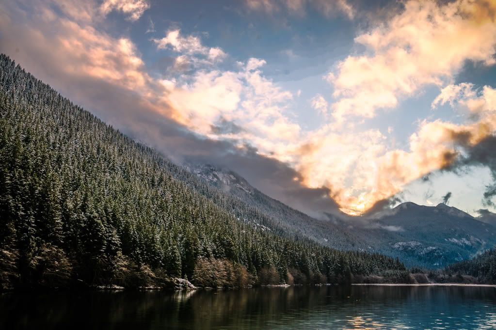 IMAGE: http://i793.photobucket.com/albums/yy219/Engreeks1/EricLew-November192011-04.jpg