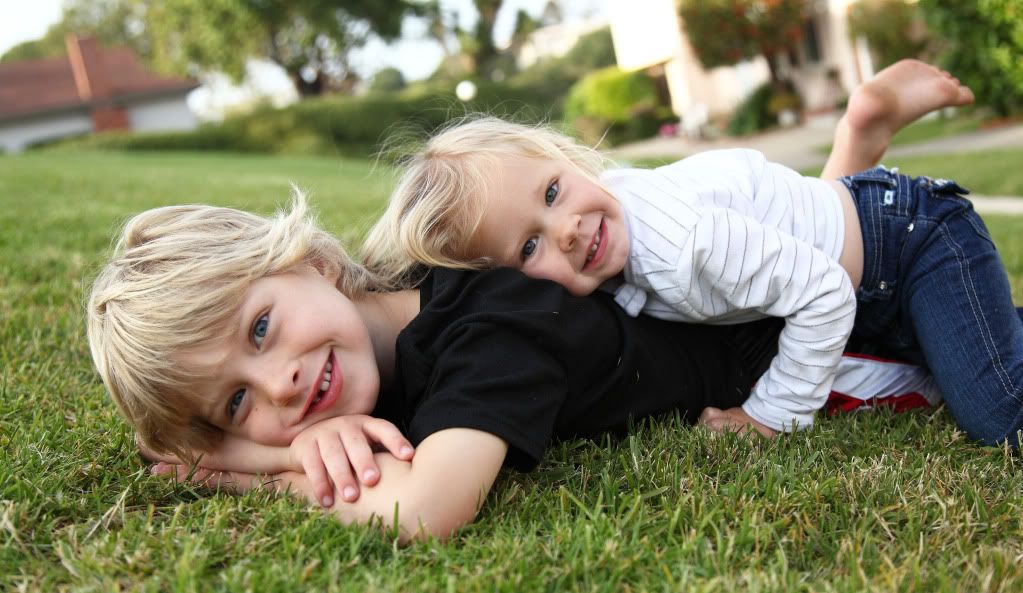 IMAGE: http://i793.photobucket.com/albums/yy220/alissa190/2010_04_27_9999_161.jpg