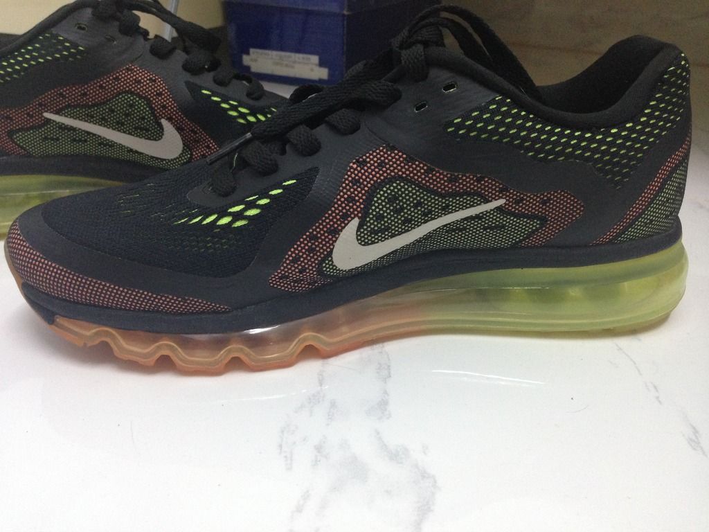 Nike airmax , Newbalance , Asics