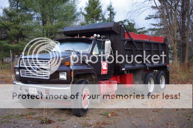 Ford 900 dump truck #7