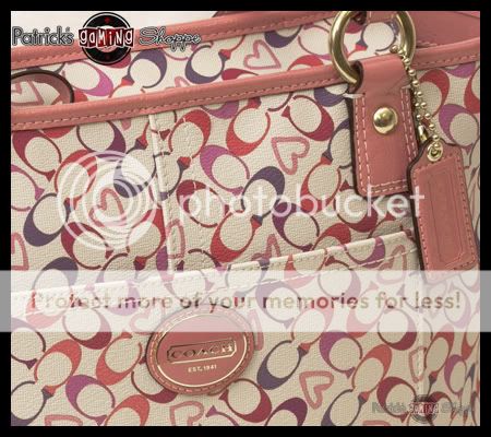 BNWT COACH SIGNATURE BIAS PINK HEART PVC TOTE 18426 COATED CANVAS 