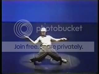 2flv_000138105.jpg